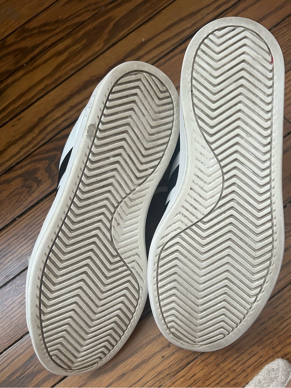Adidas Women’s Cloudfoam Advantage Leather Sneakers - Picture 3 of 8